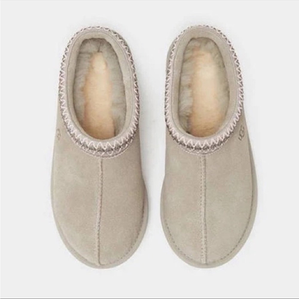 UGG Tasman Slipper 5955-GOA womens sz. - Picture 3 of 6